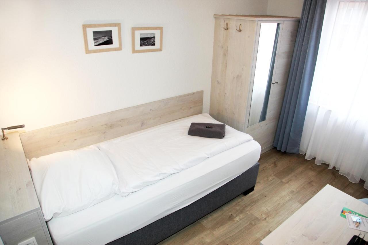 Hotel Pension Norddeich Exterior photo